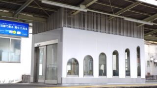 南海電気鉄道金剛駅　下りホーム待合室